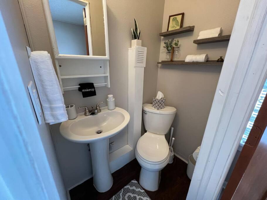 A Very Unique Quirky And Comfortable Home Spokane Exterior foto